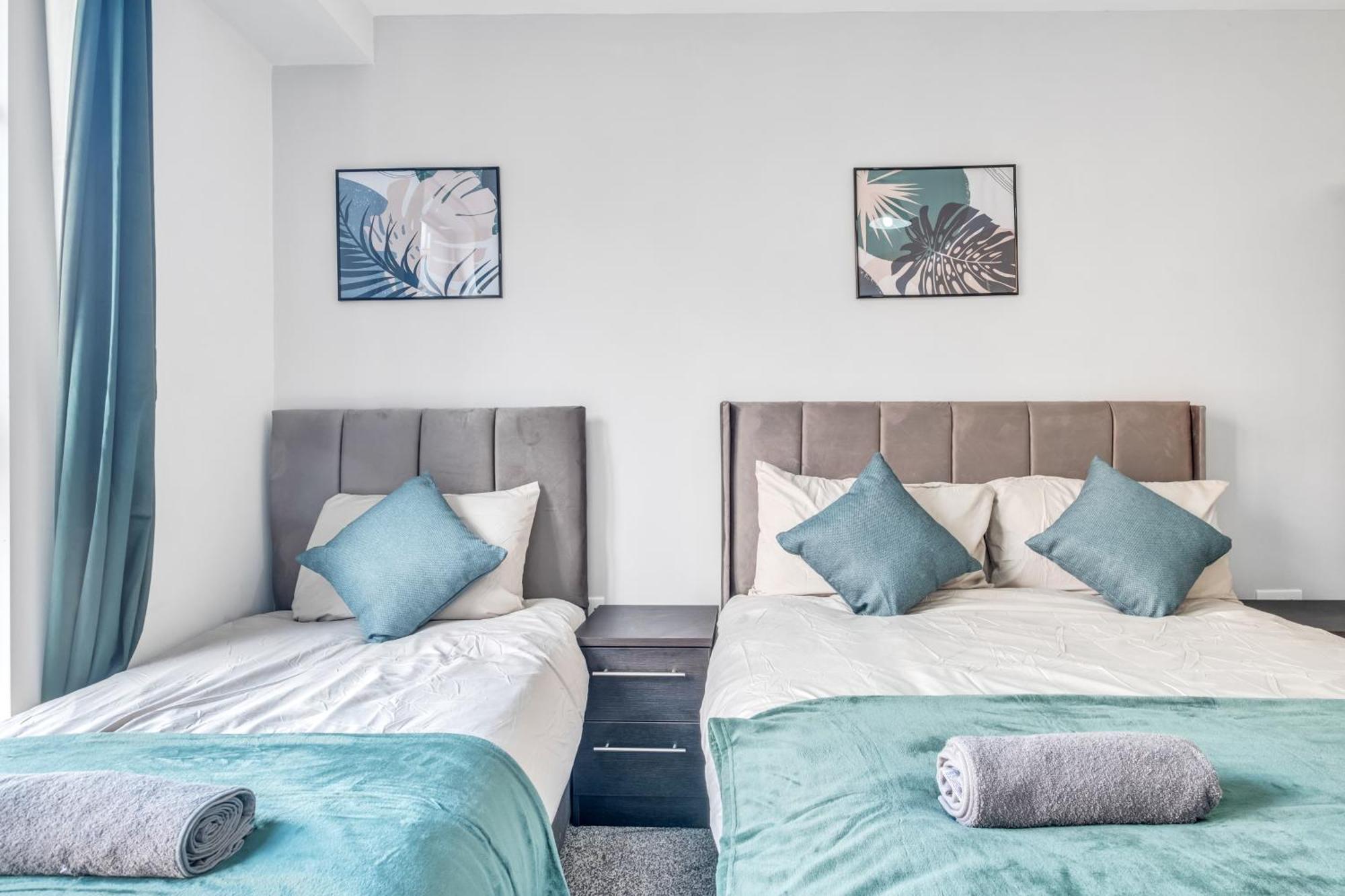 City Centre Emerald Escape - Sleeps-6, 2Beds & 2Baths , Netflix , Free Internet Birmingham Eksteriør bilde