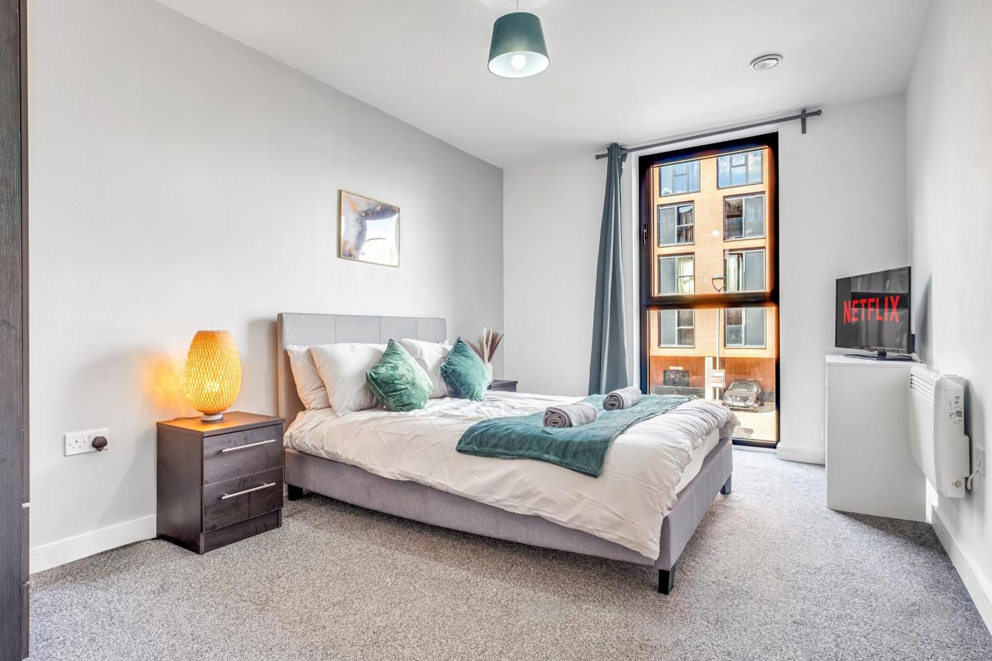 City Centre Emerald Escape - Sleeps-6, 2Beds & 2Baths , Netflix , Free Internet Birmingham Eksteriør bilde