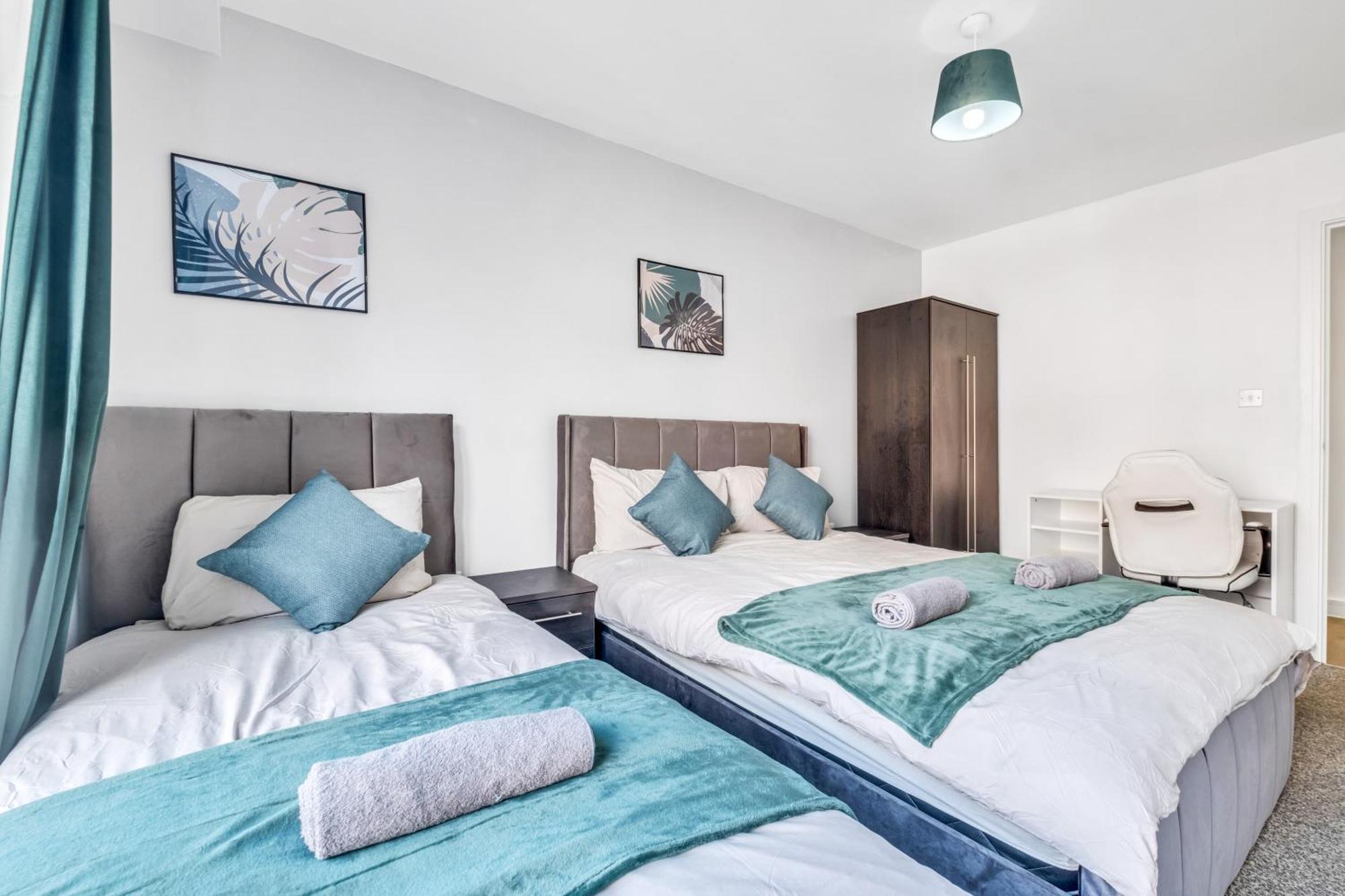 City Centre Emerald Escape - Sleeps-6, 2Beds & 2Baths , Netflix , Free Internet Birmingham Eksteriør bilde